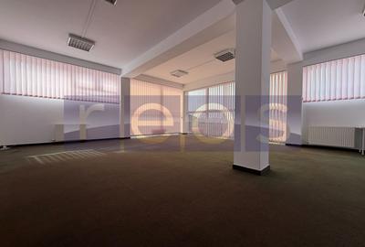 VANZARE SPATIU COMERCIAL | BIROURI 212 MP | STRADAL | VIZIBILITATE EXCELENTA | - 3