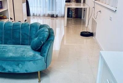 Casă cu 4 camere în Calea Dumbrăvii