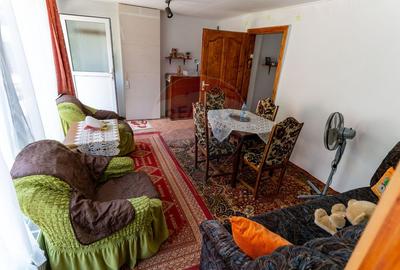 Casă  cu 10 camere in 2 corpuri de cladire (se pot vinde separat) - 6