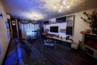 De vanzare -Apartament cu 3 camere I.C.Frimu