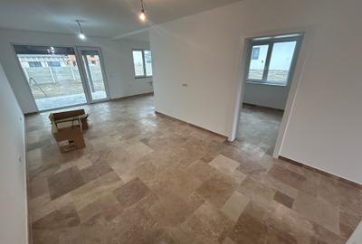PROPRIETAR !!! Duplex pe parter la cheie, cu doua dormitoare si doua bai - 2