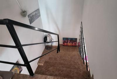 Casa de vanzare,Buturugeni, pret mic - 13