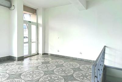 Spațiu comercial, de 60 mp, în Lipovei
