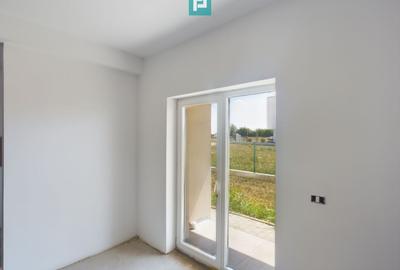 Apartament cu 3 camere semidecomandat în Torontalului