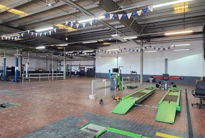 Showroom auto suprafata 6500 mp, teren 1500 mp, deschidere 90 ml la DN 1. - 21