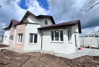 Casa Individuala 6 Camere - 4 Bai - Gata de Mutare - 1