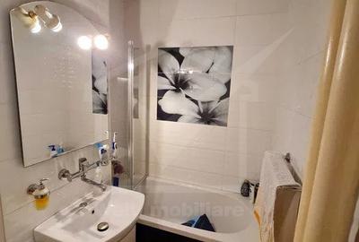 Vând apartament 3 camere, Dambu Rotund - 8