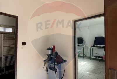 Spațiu comercial de 52mp de închiriat în zona 1 Mai - 4