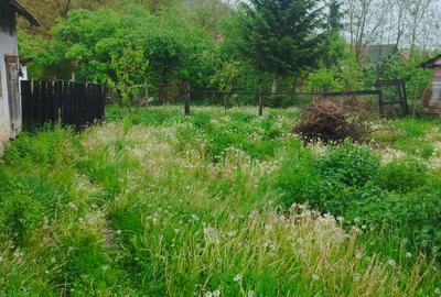 Vand casa cu 4 cam.in GALATENI - 1