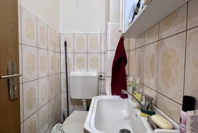 Apartament 3 camere, semidecomandat, 63mp, etaj 2/4 - Zona Lipovei - 10
