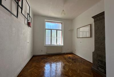 Apartament de 4 camere pe Bd. Regina Elisabeta/4-Rooms on Regina Elisabeta Bvd. - 8
