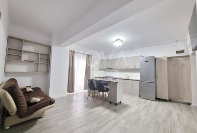Apartament cu 3 camere semidecomandat, mobilat în Mihai Viteazul