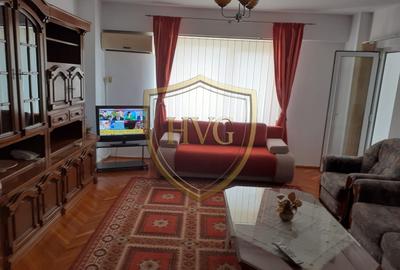 Apartament cu 3 camere decomandat, mobilat în Unirii