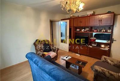 Apartament cu 2 camere semidecomandat, mobilat în Berceni