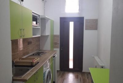 Apartament 2 camere, la curte comuna, Str. Luis Pasteur - 8