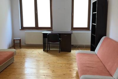 Chirie ap.1 camera , decomandat, amenajat-zona Lic.Unirea-la 10 min de UMF - 4