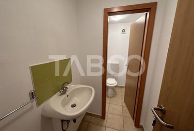 Spatiu 550 mpu pretabil clinica sau cladire birouri zona Lupeni Sibiu - 21