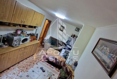 Apartament decomandat cu 2 camere mobilat si utilat,Calea Lipovei - 3