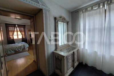 Casa de vanzare specific sasesc si atelier pret avantajos Cisnadioara - 17
