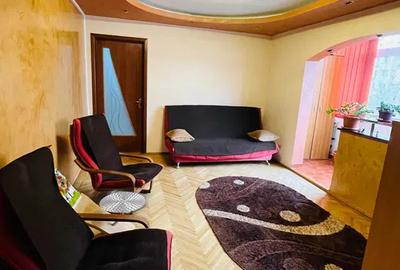 Apartament cu 3 camere semidecomandat, mobilat în Berceni