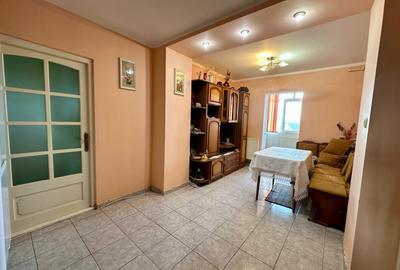 Apartament 3 camere 69mp zona Stadion 73.000eur neg - 1