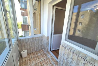 Vanzare Apartament 2 Camere semidecomandat Centrul Civic Str.Harmanului Etajul 3 - 6