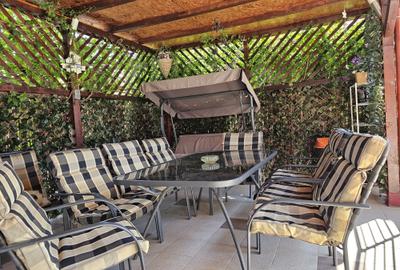 Vila/Pensiune Mamaia-Sat , zona Scoica /Acceptam  si schimb - 8