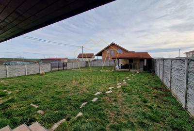 Casa individuala impartita in 2 apartamente | Ianova - 17
