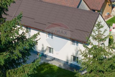 Casă / Vilă Săsească cu 6 camere de vânzare in Vulcan, Brasov - 22