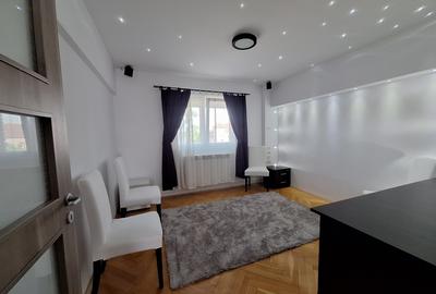 Apartament 3 camere spatios+garaj 13mp-etaj intermediar-73mp+logie 4,5mp-Lipovei - 13