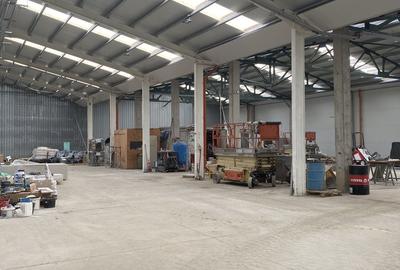 Spațiu industrial, în Vest