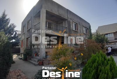 Vila P+1 la gri, curte libera, zona Magurele - 1