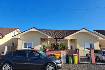 Duplex complet mobilat Bucovat Remetea Mare - 1
