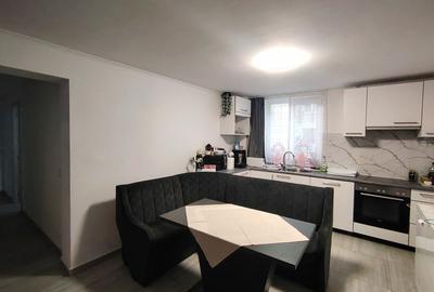 Apartament 3 camere decomandat Cantemir - 1