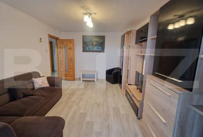 Apartament cu 3 camere decomandat, mobilat în Triaj