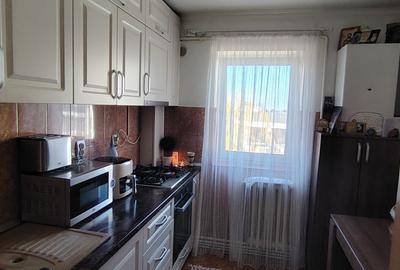 Apartament 2 camere etaj 2 zona Electroalfa - 6
