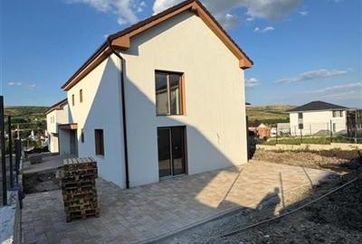 Casa Individuala + Garaj situata in Chinteni - 11