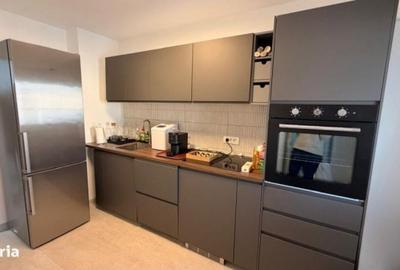 Apartament cu 3 camere, mobilat în Calea Călărașilor