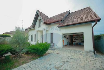 Casă 4 Camere cu Garaj, Construită de Proprietar, Cartier Episcopia - 1