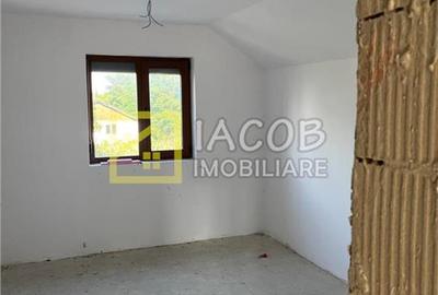 Casa ''''la gri'''' P+M, Dumbrava -Itesti, jud Bacau - 14
