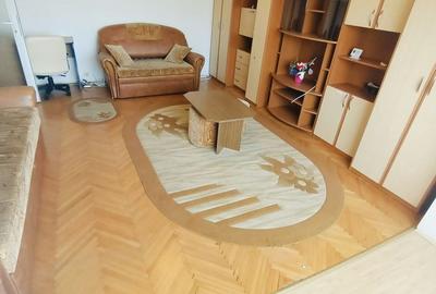 Steaua | 38 mp utili | Etaj 2 | Centrală proprie | Decomandat - 4