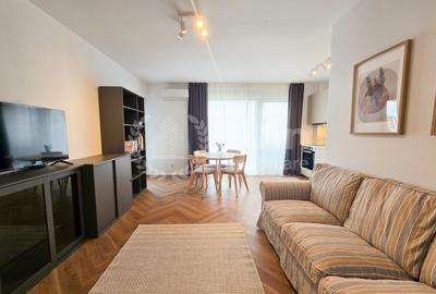 Apartament cu 2 camere semidecomandat, mobilat în Între Lacuri