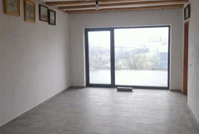 Casa solida, 4 dormitoare, 3 bai, 280 mp construiți, teren 1100 mp – Stupin - 7