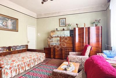 Casa de vanzare ultracentral in Oradea, strada Postavarului - 12
