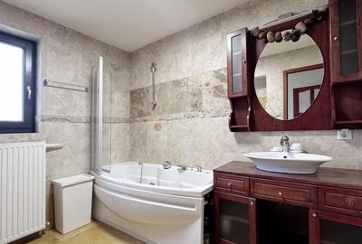 Proprietate cu suprafata generoasa | Zona AFI - 11