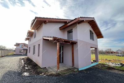 Duplex 4 Camere | Intrare Privata-Sanandrei