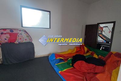 Spatiu comercial - briouri de inchiriat zona Ampoi 3 - 8
