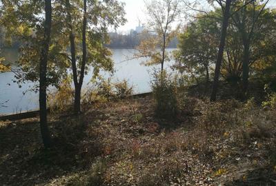 Teren 6000 mp pozitie deosebita lacul Baneasa adancime 140 m - 15