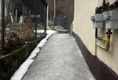 Casă de vânzare în Azuga – 3 camere, teren 167 mp, acces din 2 străzi - 4