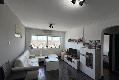 Apartament cu 4 camere semidecomandat, mobilat în Mărăști